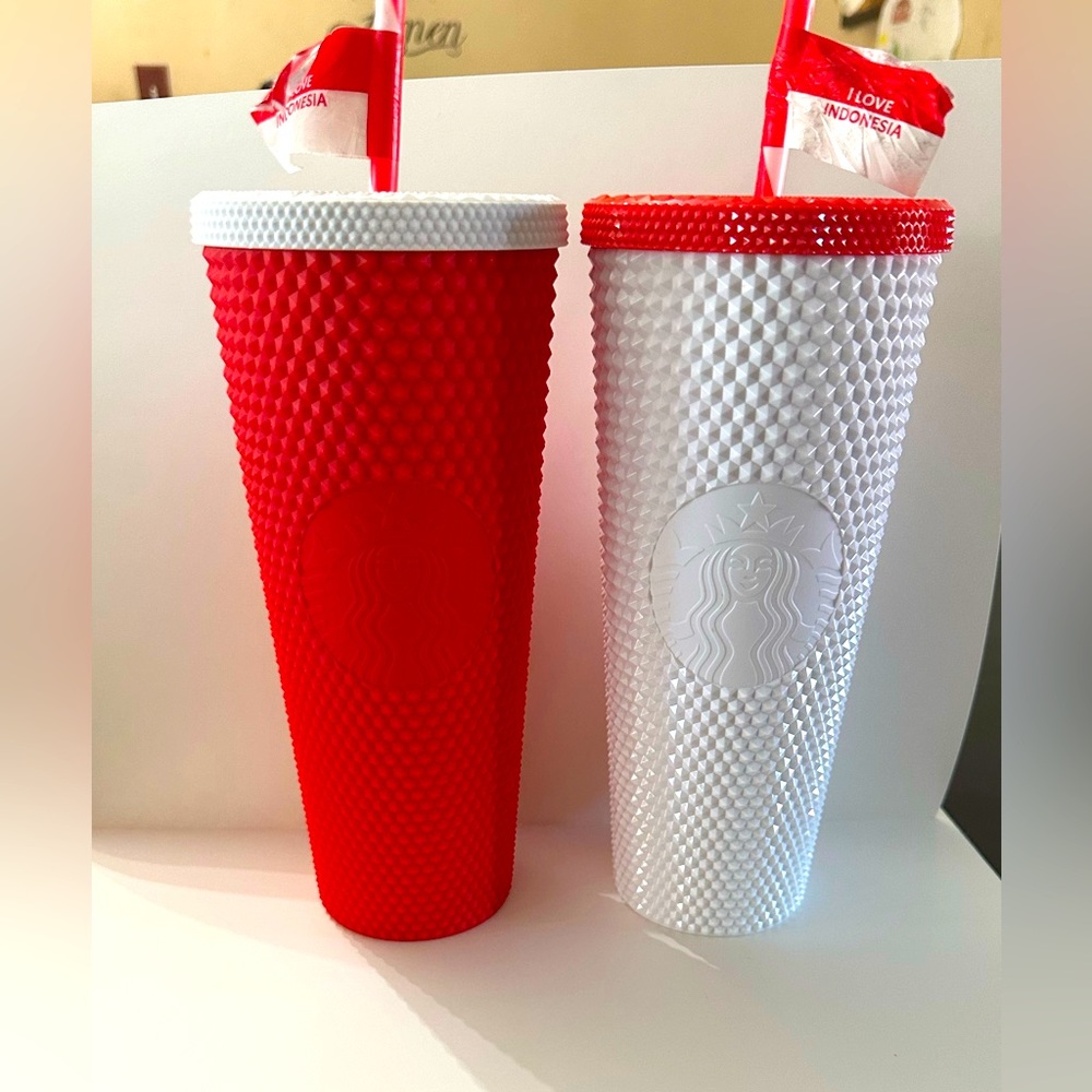 Starbucks 24 oz cold cups